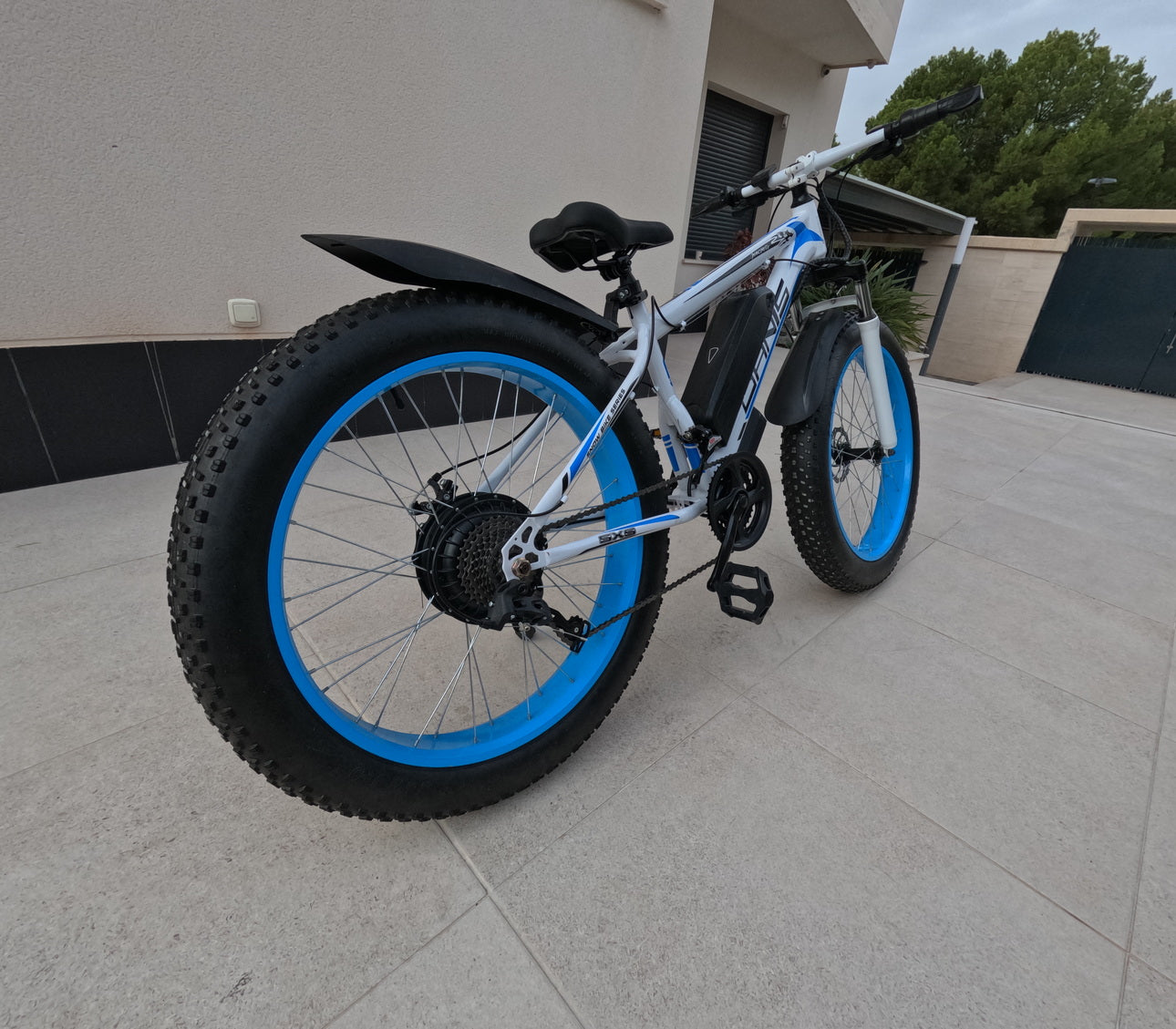 Electric bicycle | FAT white